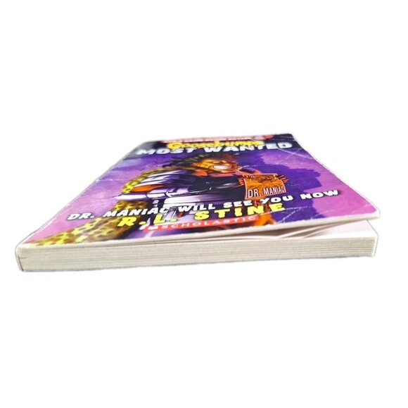 Goosebumps Most Wanted: Dr. Maniac Will See You Now by R.L. Stine (Scholastic) - Picture 4 of 5